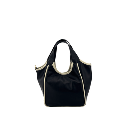 Borsa a mano Amatì Nuvoletta nera con profili a contrasto color crema, design elegante e compatto