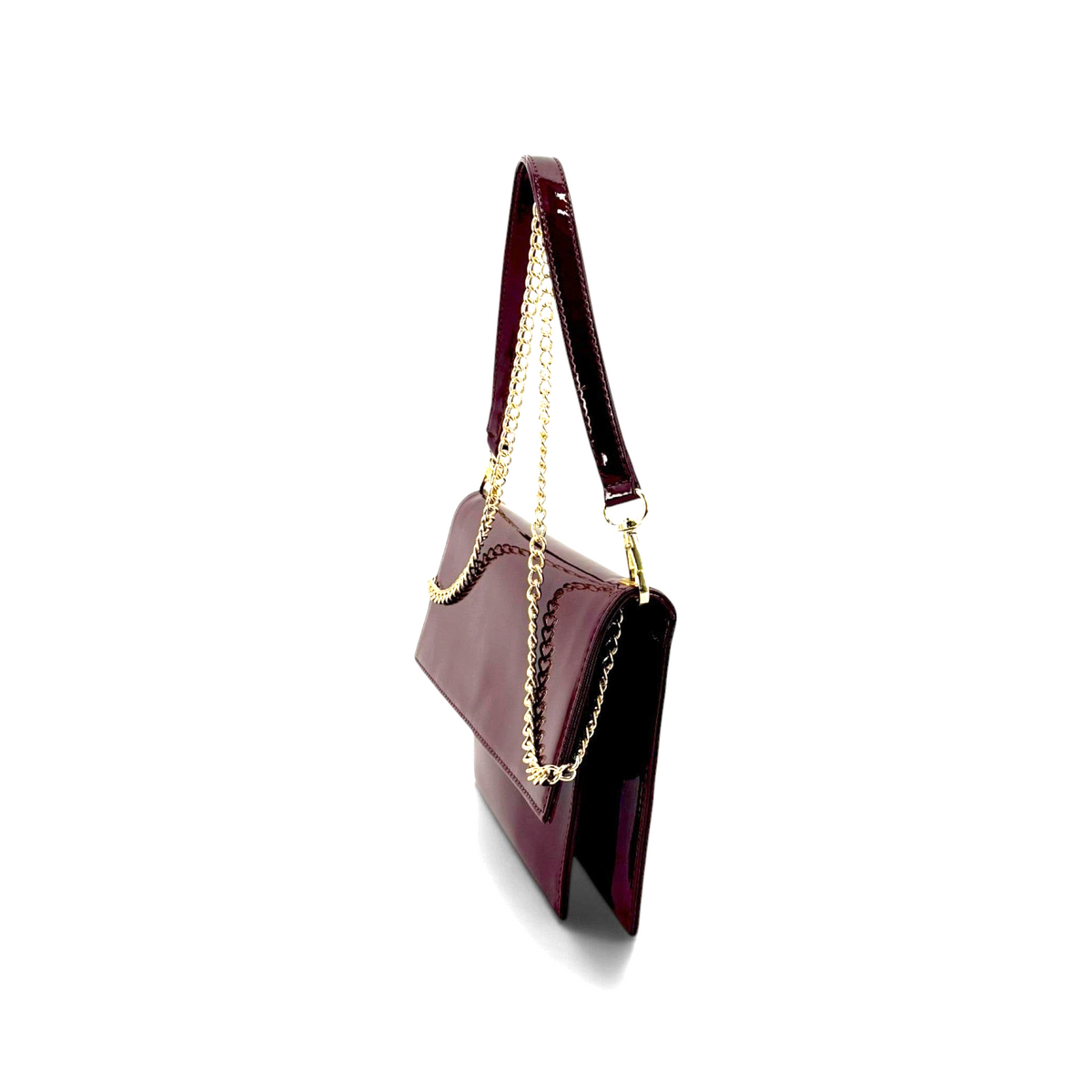 Borsa a spalla Amatì Dea in eco vernice bordeaux lucida con elegante catena dorata, vista laterale.