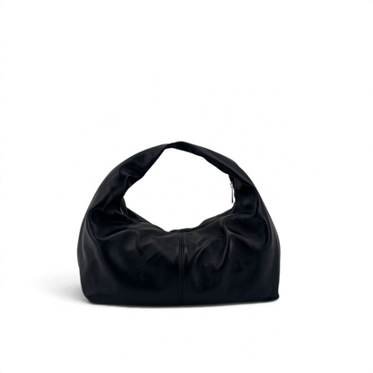Borsa a spalla Amatì Fiamma in morbida pelle nera con design hobo minimalista e chiusura a zip