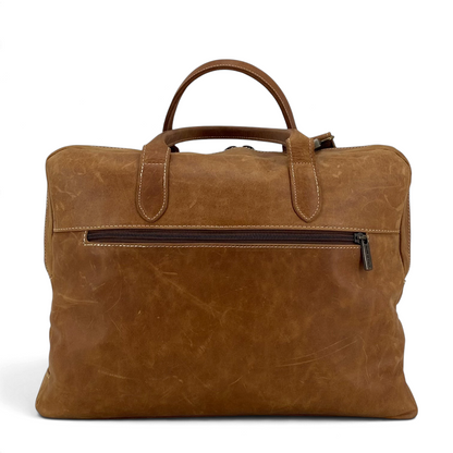Borsa messenger Amatì Maat in pelle ingrassata color cuoio con tasca esterna con zip e manici resistenti