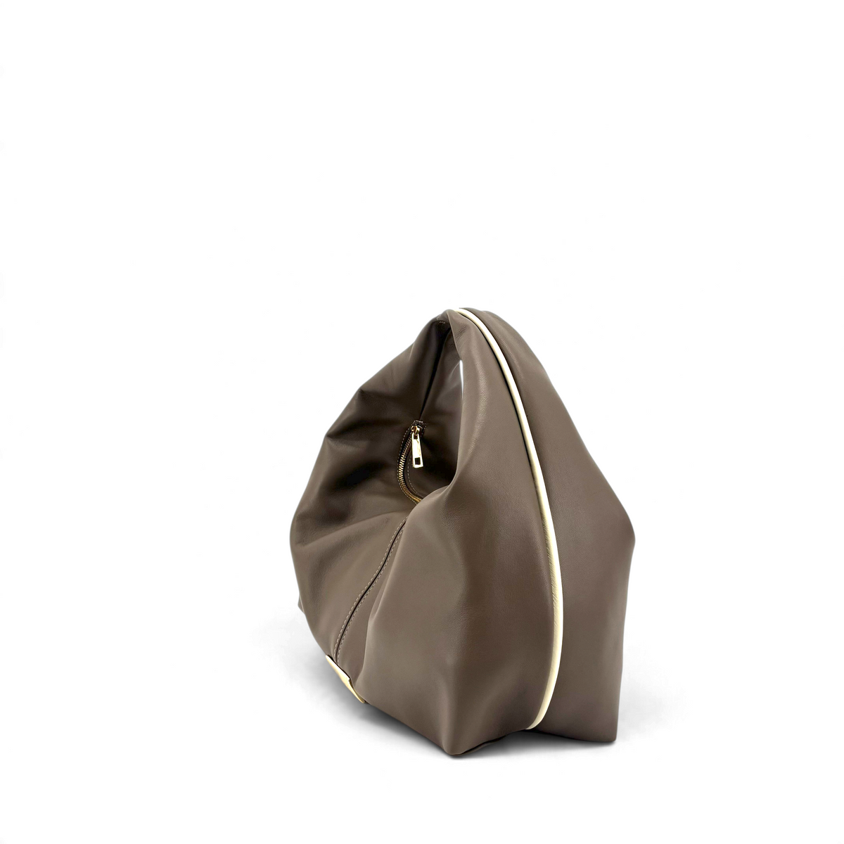 Borsa a mano Amatì modello FIAMMA in pelle marrone con profilo a contrasto e chiusura a zip