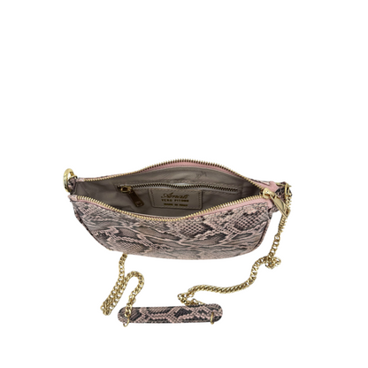 Borsa Amatì Perla in vero pitone rosa con tracolla a catena oro removibile, vista interna con fodera e zip.