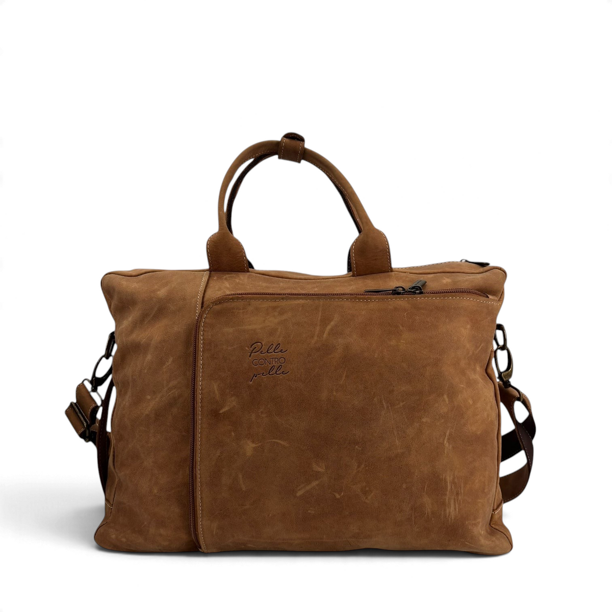 Cartella zaino 3-in-1 Amatì in vera pelle ingrassata cuoio, design artigianale italiano con tasca frontale con zip.